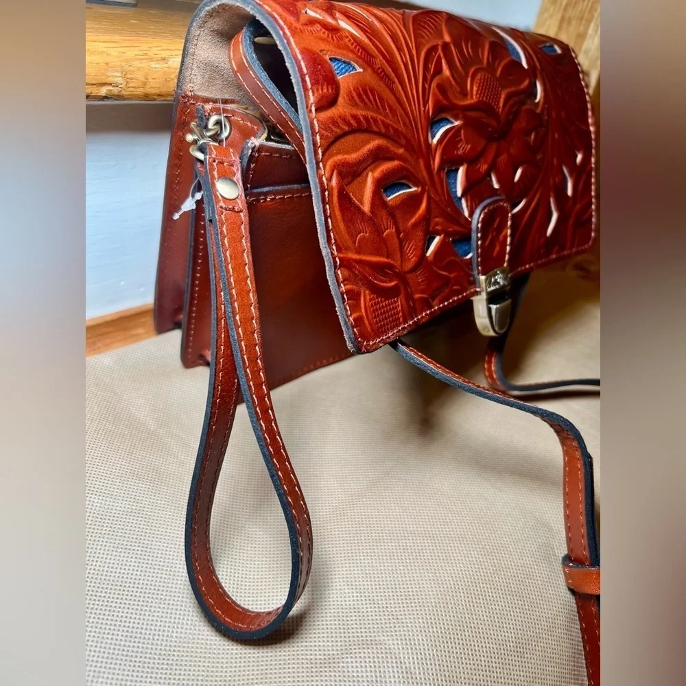 Patricia Nash Leather Lanza Crossbody Organizer with Cut-out Denim Tooling - Picture 7 of 13